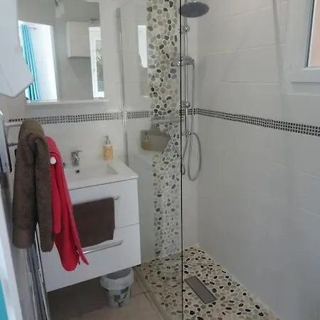 Tiny House Avec Piscine A Figari Villa Exterior photo