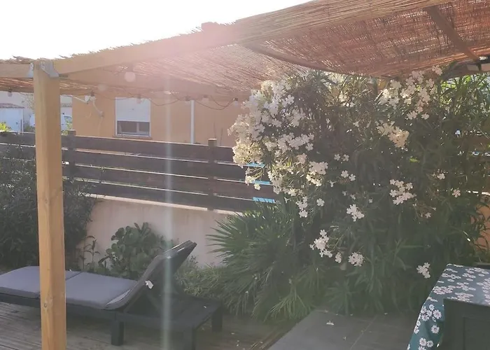 Tiny House Avec Piscine A Figari